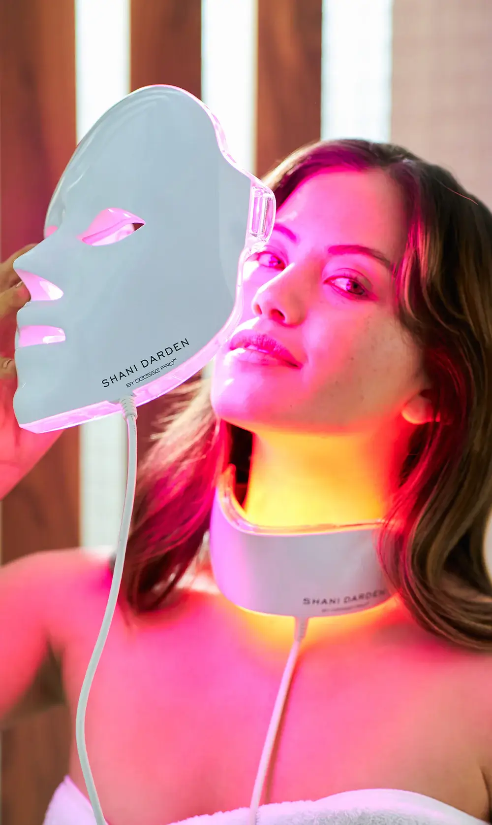 shani-darden-pro-led-light-mask